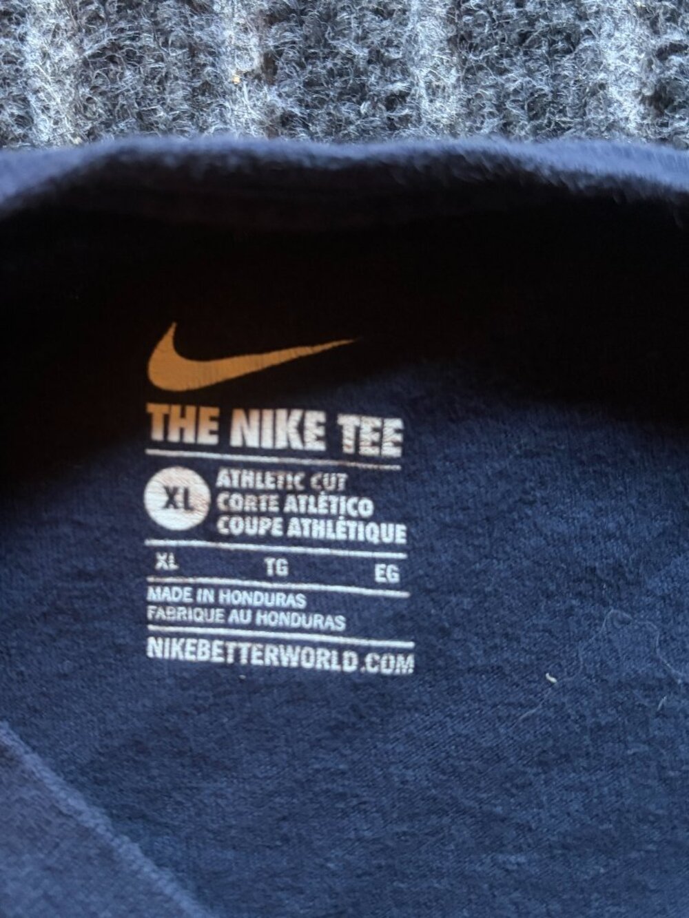 Nike Ole Miss Rebels "Rebels Unite" T-Shirt Size Small - Picture 4 of 6